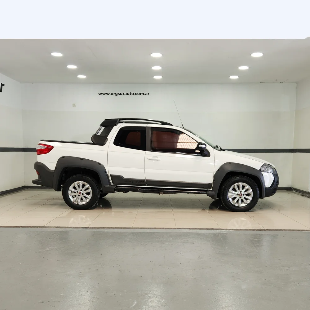 FIAT Strada 2017 4x2 NAFTA Miniatura 4