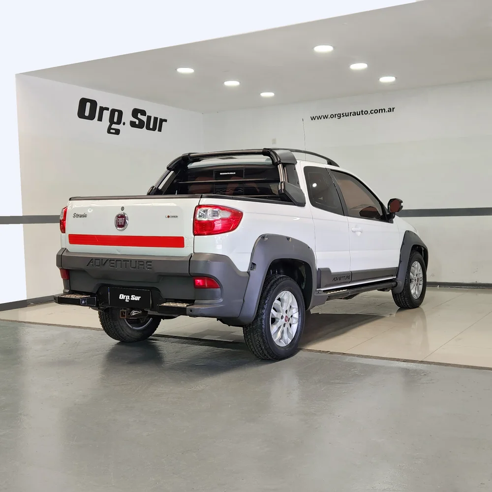 FIAT Strada 2017 4x2 NAFTA Miniatura 5