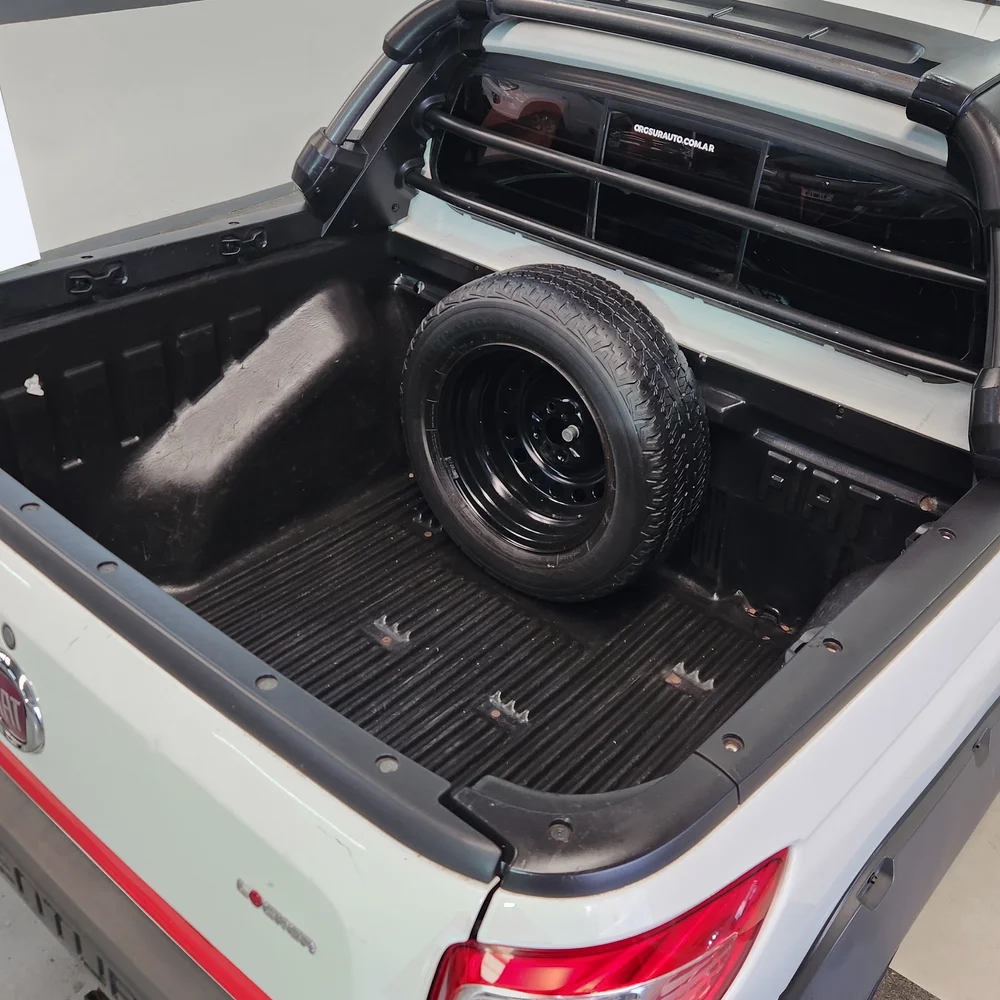 FIAT Strada 2017 4x2 NAFTA Miniatura 9