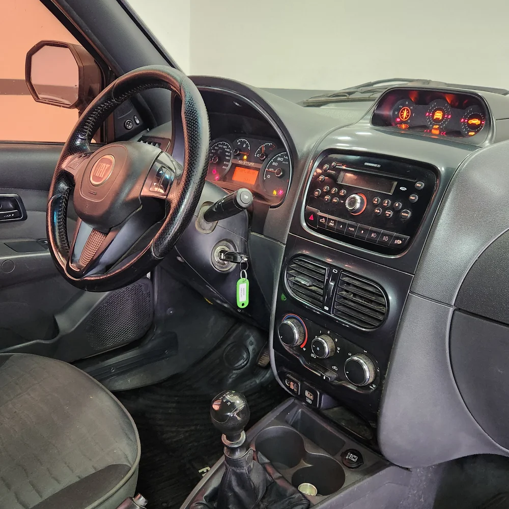 FIAT Strada 2017 4x2 NAFTA Miniatura 14