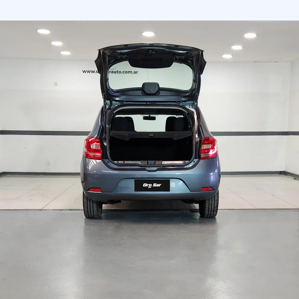 RENAULT Sandero 2017 4x2 NAFTA Miniatura 10
