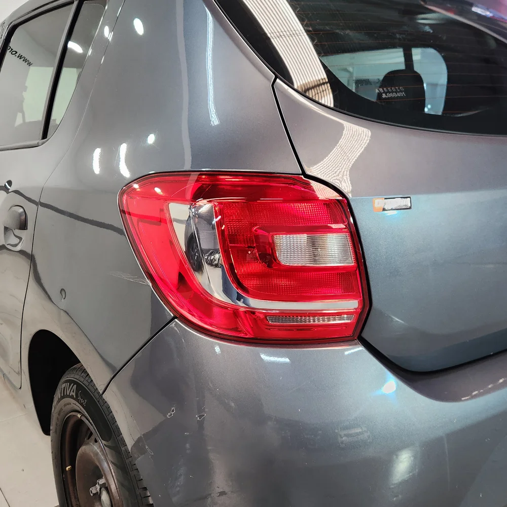 RENAULT Sandero 2017 4x2 NAFTA Miniatura 11