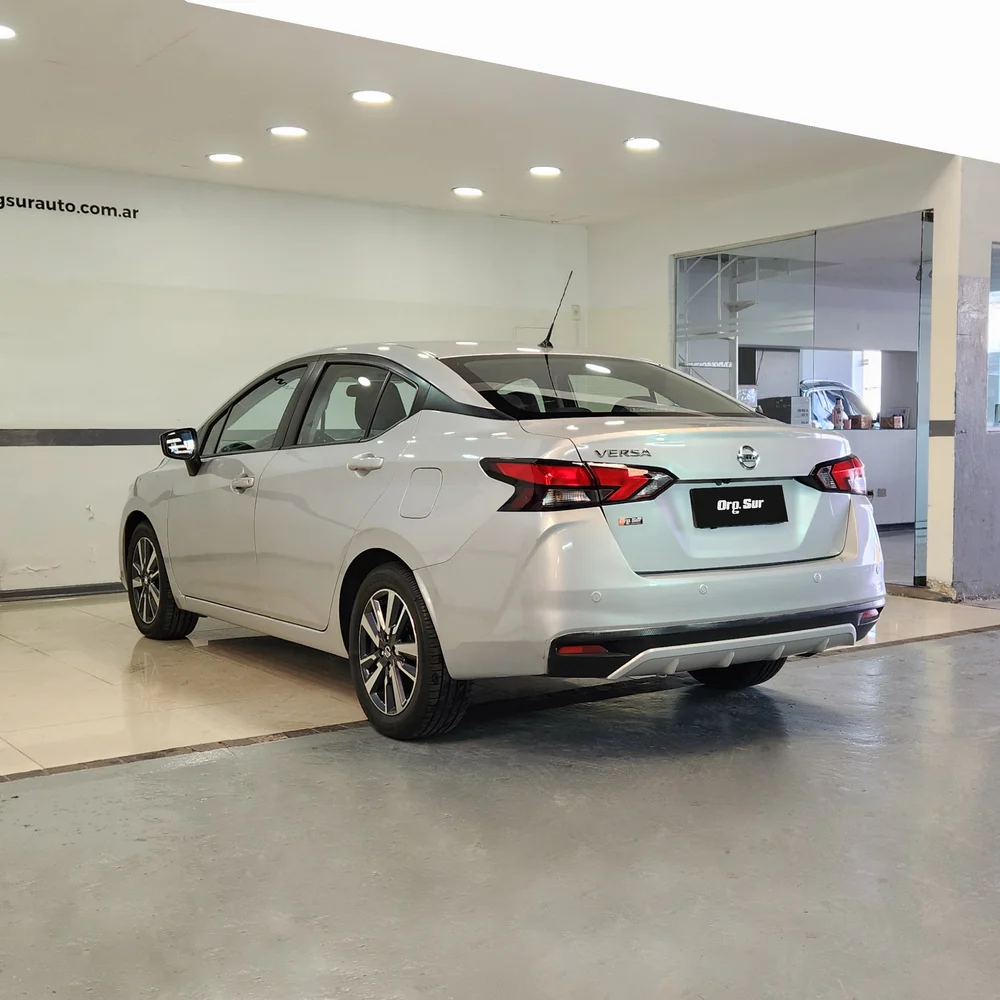 NISSAN Versa 2022 4x2 NAFTA Miniatura 7