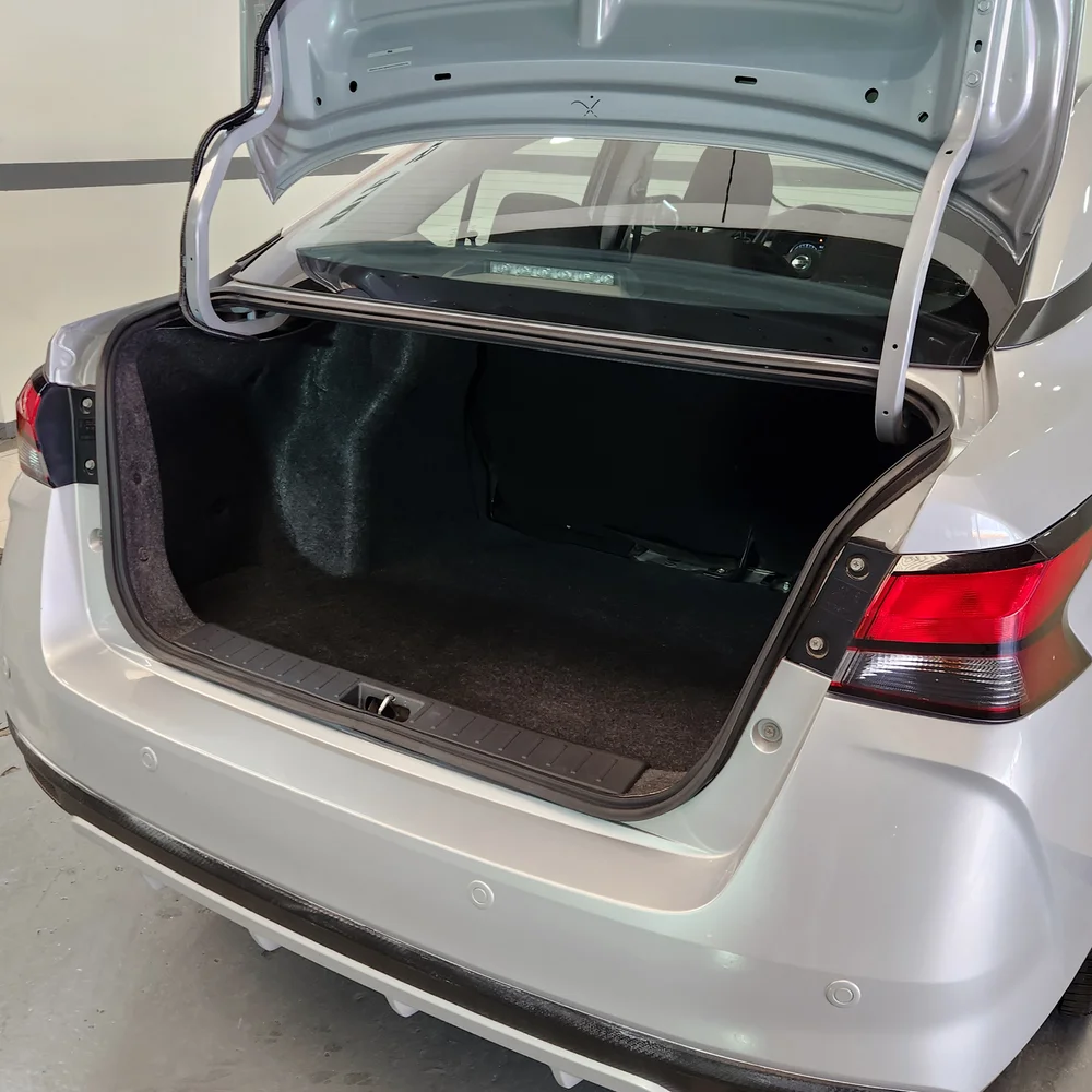 NISSAN Versa 2022 4x2 NAFTA Miniatura 10