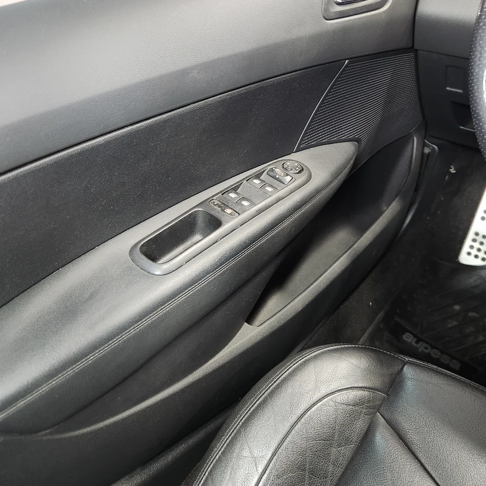 PEUGEOT 308 2012 4x2 NAFTA Miniatura 15