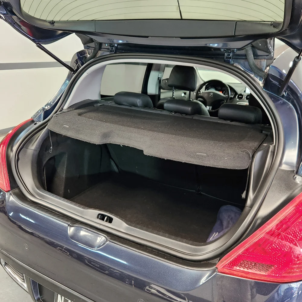 PEUGEOT 308 2014 4x2 NAFTA Miniatura 9