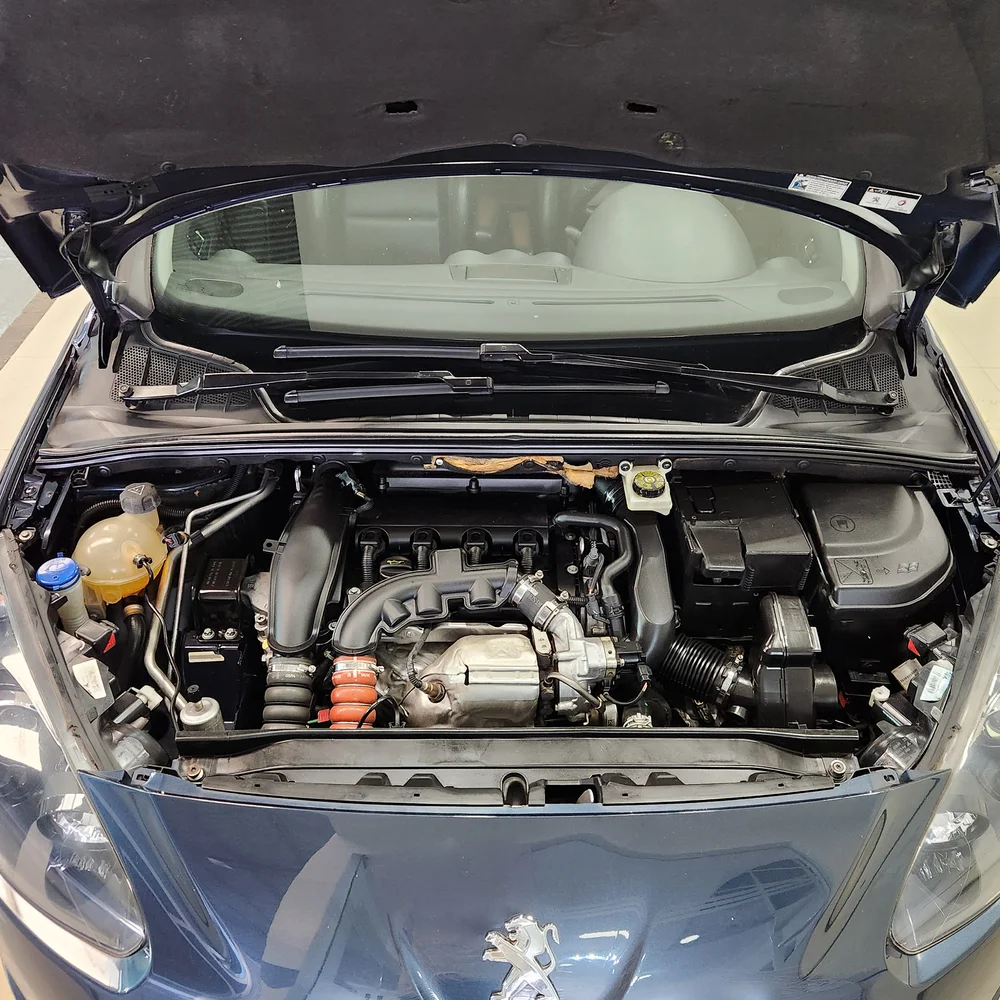 PEUGEOT 308 2014 4x2 NAFTA Miniatura 21
